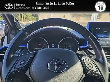 Photo 12 Toyota C-HR  122h Graphic 2WD E-CVT