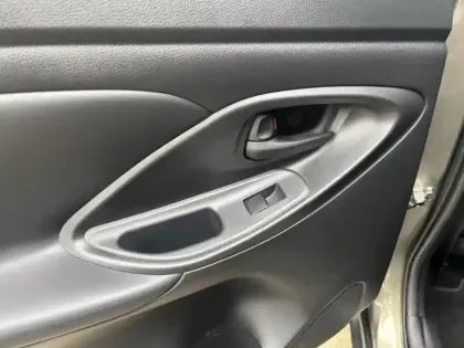 Photo 14 Toyota Yaris  Cross 116h Design MY22