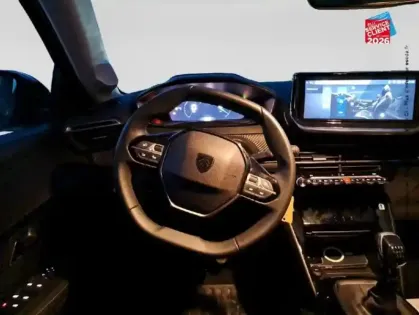 Photo 17 Peugeot 208  1.2 100ch S/S Allure Carplay