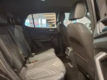 Photo 9 Volkswagen T-cross  1.0 TSI 116ch R-Line Edition DSG7