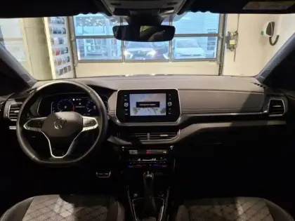 Photo 10 Volkswagen T-cross  1.0 TSI 116ch R-Line Edition DSG7
