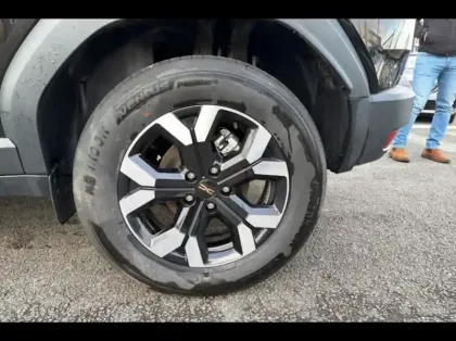 Photo 12 Dacia Duster  1.6 hybrid 140ch Extreme