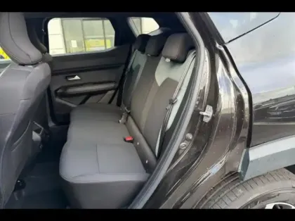 Photo 10 Dacia Duster  1.6 hybrid 140ch Extreme