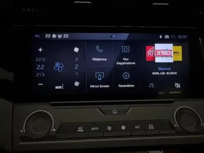 Photo 13 Peugeot 308  1.2 Hybrid 145ch Style e-DCS6