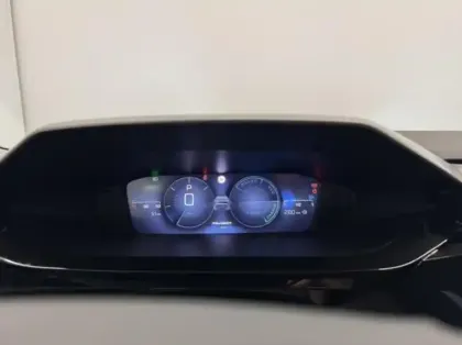 Photo 12 Peugeot 308  1.2 Hybrid 145ch Style e-DCS6