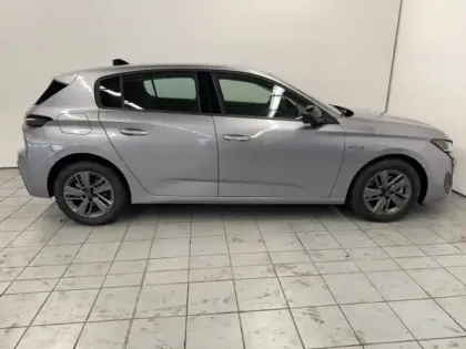 Photo 9 Peugeot 308  1.2 Hybrid 145ch Style e-DCS6