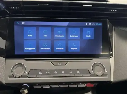 Photo 11 Peugeot 308  1.2 Hybrid 145ch Style e-DCS6