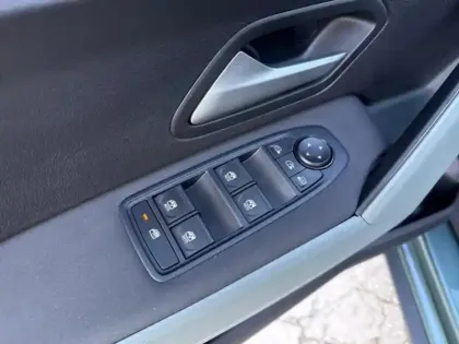 Photo 11 Dacia Duster  1.6 hybrid 140ch Journey