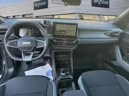 Photo 7 Dacia Duster  1.6 hybrid 140ch Journey