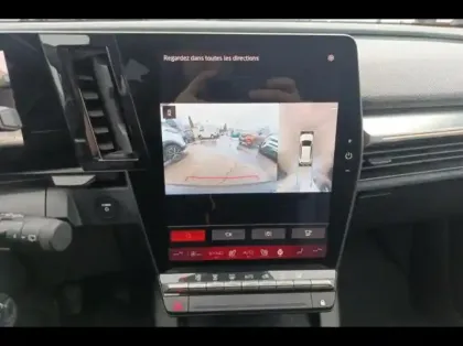 Photo 15 Renault Scenic  E-Tech Electric 220ch Techno grande autonomie -24