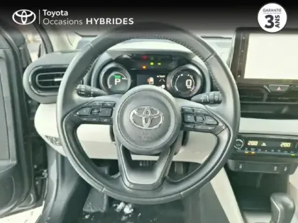 Photo 10 Toyota Yaris  116h Iconic 5p MY22