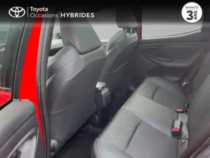 Photo 11 Toyota Yaris  116h Première 5p
