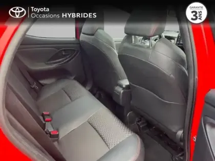 Photo 6 Toyota Yaris  116h Première 5p