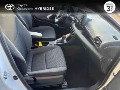 Photo 5 Toyota Yaris  116h Dynamic 5p MC24