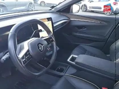 Photo 29 Renault Megane  E-Tech Electric EV60 220ch Iconic super charge