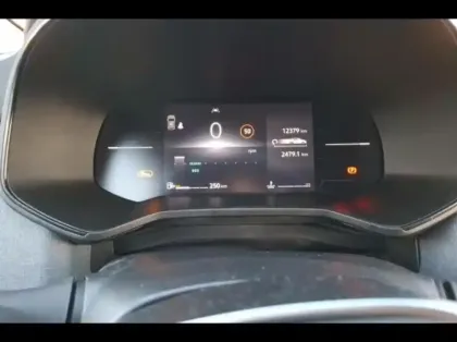 Photo 8 Renault Clio  1.0 TCe 90ch Evolution - 24