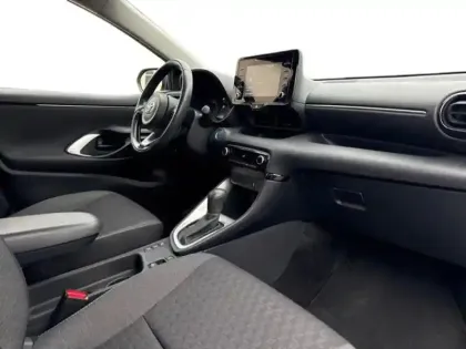 Photo 10 Toyota Yaris  116h Dynamic 5p MY22