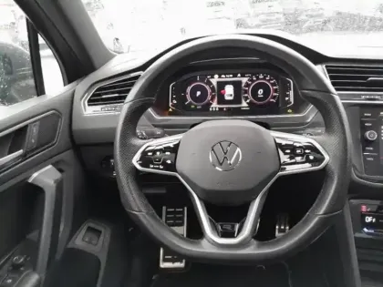Photo 8 Volkswagen Tiguan  1.4 eHybrid 245ch R-Line Exclusive DSG6