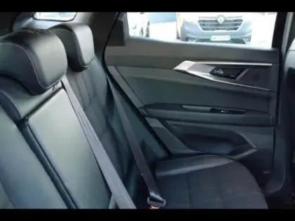 Photo 10 Renault Austral  1.2 E-Tech full hybrid 200ch Iconic