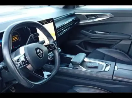 Photo 9 Renault Austral  1.2 E-Tech full hybrid 200ch Iconic