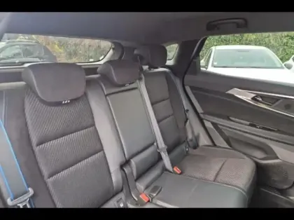 Photo 10 Renault Austral  1.2 E-Tech full hybrid 200ch Iconic esprit Alpine- 24