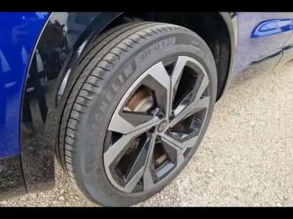 Photo 12 Renault Austral  1.2 E-Tech full hybrid 200ch Iconic esprit Alpine- 24