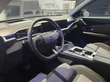 Photo 7 Opel Grandland  1.2 Turbo Hybrid 136ch GS e-DCT6