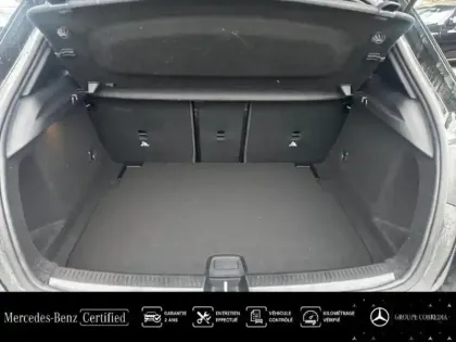 Photo 11 Mercedes Classe A  180 136ch AMG Line 7G-DCT