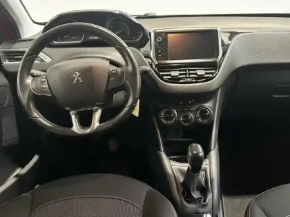 Photo 7 Peugeot 208  1.2 PureTech 82ch Style 5p