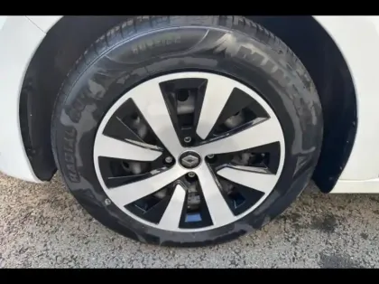 Photo 12 Renault Clio  1.6 E-Tech 140ch Zen -21