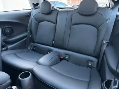 Photo 7 Mini Mini  Cooper 136ch Edition Premium Plus BVA7