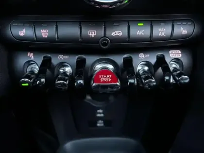 Photo 11 Mini Mini  Cooper 136ch Edition Premium Plus BVA7