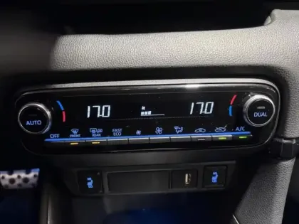 Photo 11 Toyota Yaris  116h GR Sport 5p MY22