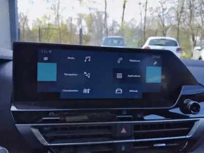 Photo 14 Citroën C4  Moteur électrique 136ch (100 kW) Feel Pack Automatique