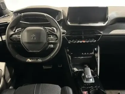 Photo 7 Peugeot 2008  1.2 PureTech 130ch S&S GT EAT8