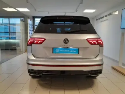 Photo 5 Volkswagen Tiguan  2.0 TDI 150ch R-Line DSG7