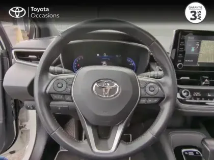 Photo 8 Toyota Corolla  122h Design