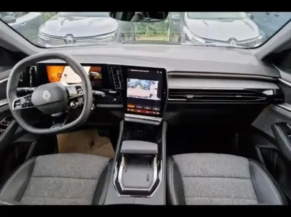 Photo 8 Renault Espace  1.2 E-Tech full hybrid 200ch Techno 7 places - 24