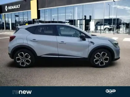 Photo 6 Renault Captur  1.6 E-Tech hybride rechargeable 160ch Intens -21