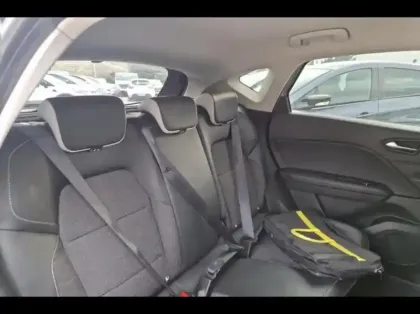 Photo 10 Renault Captur  1.6 E-Tech hybride rechargeable 160ch Intens -21