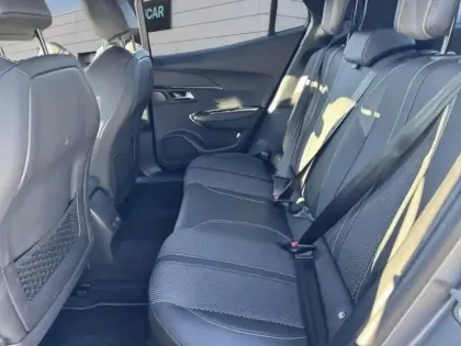 Photo 9 Peugeot 2008  1.2 Hybrid 145ch GT e-DCS6