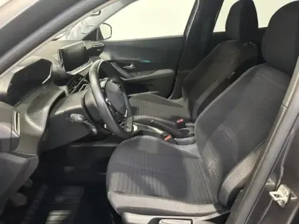 Photo 8 Peugeot 2008  1.2 PureTech 100ch S&S Style