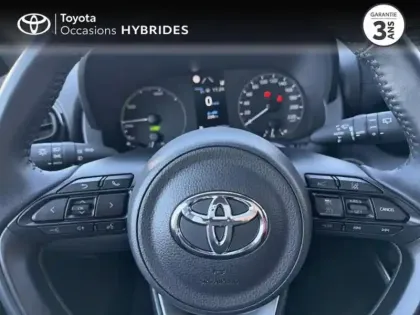 Photo 12 Toyota Yaris  116h Dynamic 5p MC24