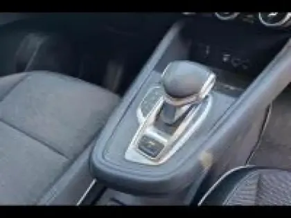 Photo 14 Renault Captur  1.6 E-Tech Plug-in 160ch Intens