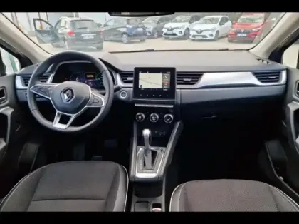 Photo 8 Renault Captur  1.6 E-Tech hybride rechargeable 160ch Techno