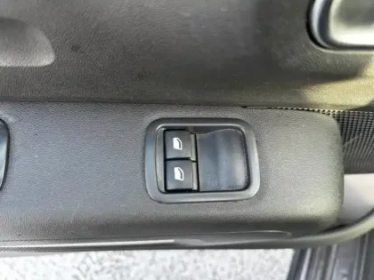 Photo 11 Citroën C3  1.2 PureTech 83ch S&S C-Series 123g