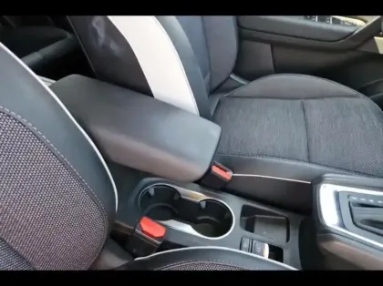 Photo 11 Renault Captur  1.6 E-Tech hybride 145ch Techno