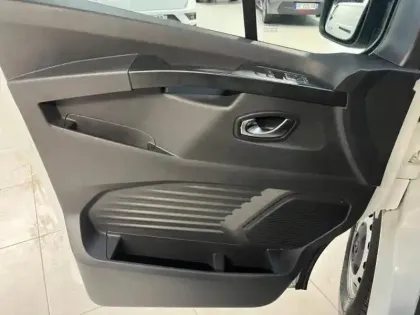 Photo 10 Renault Trafic  Fg L2H1 3T 2.0 Blue dCi 130ch Grand Confort