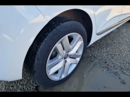 Photo 12 Renault Clio  1.0 TCe 100ch Business GPL -21N