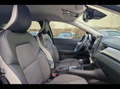 Photo 9 Renault Captur  1.6 E-Tech hybride 145ch Intens -21